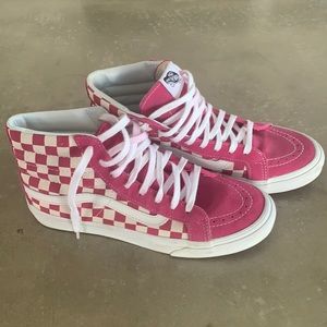 Super cute checkered Vans - high tops